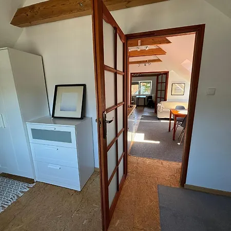 Na Poddaszu Apartment *
